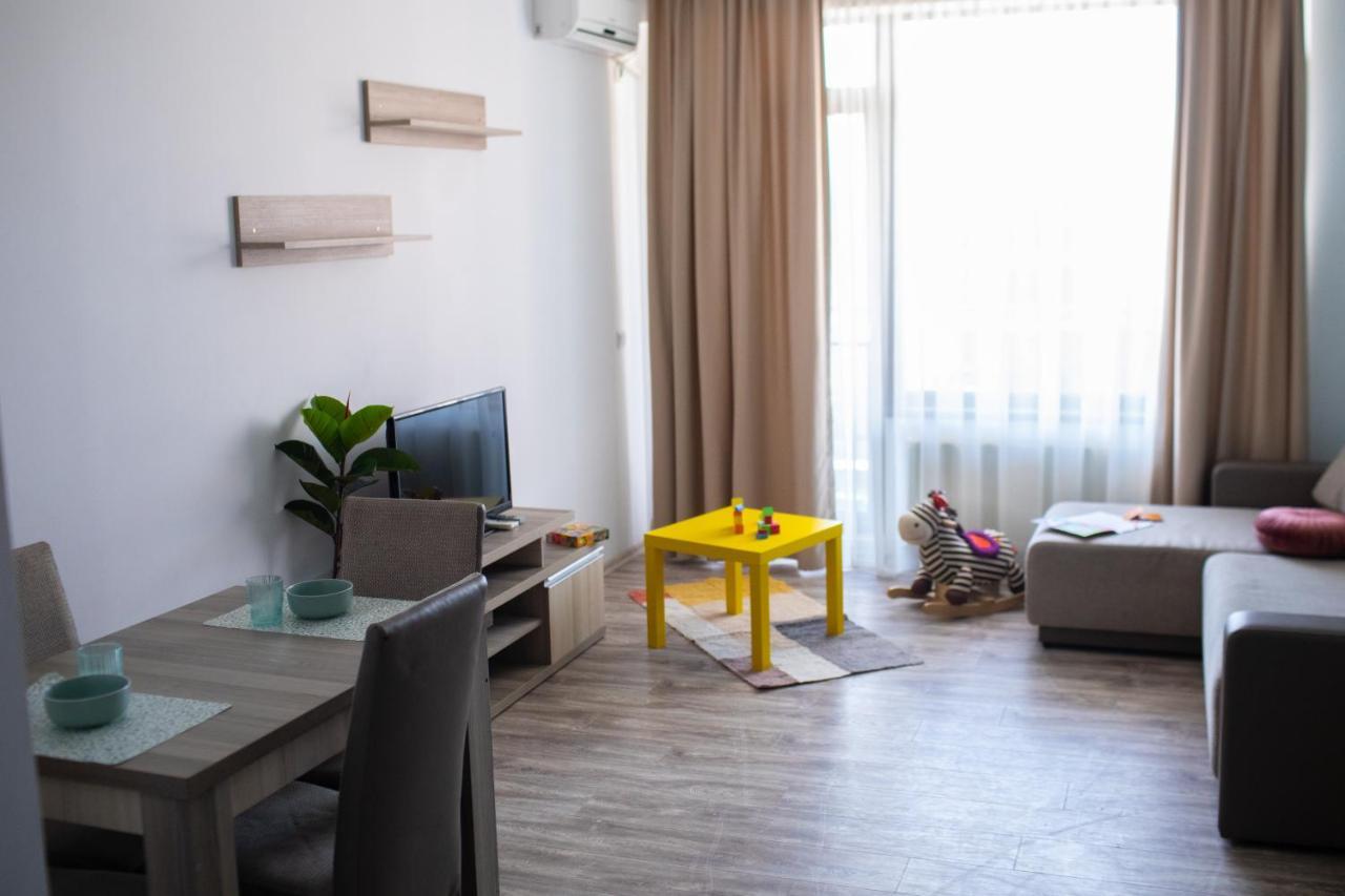 Nor Apartments Summerland Мамая Екстериор снимка