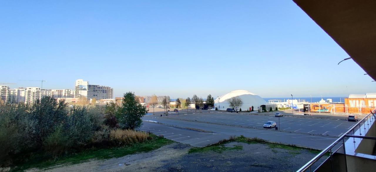 Nor Apartments Summerland Мамая Екстериор снимка
