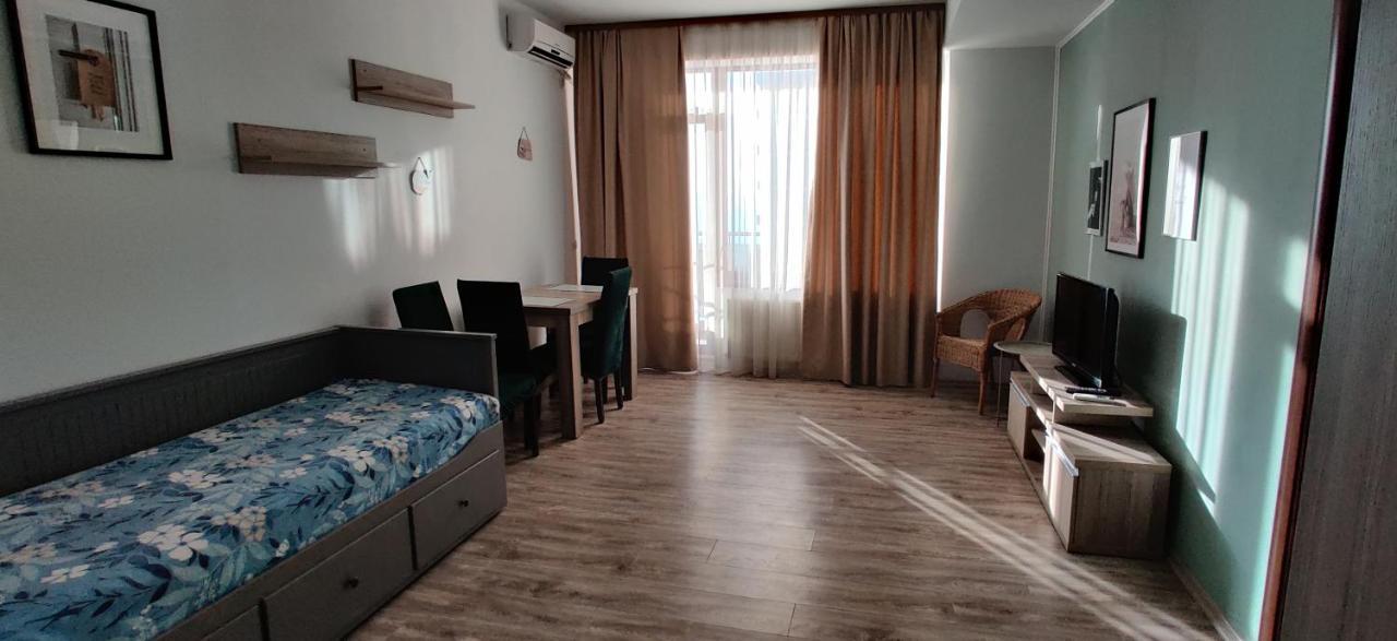 Nor Apartments Summerland Мамая Екстериор снимка