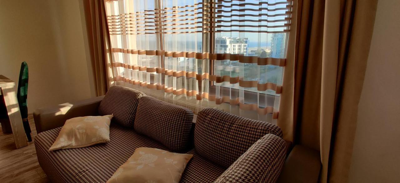 Nor Apartments Summerland Мамая Екстериор снимка