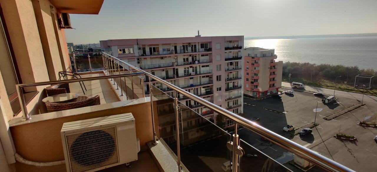 Nor Apartments Summerland Мамая Екстериор снимка