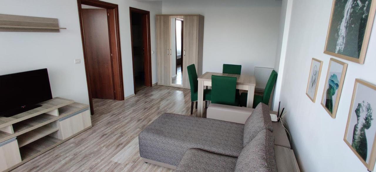 Nor Apartments Summerland Мамая Екстериор снимка